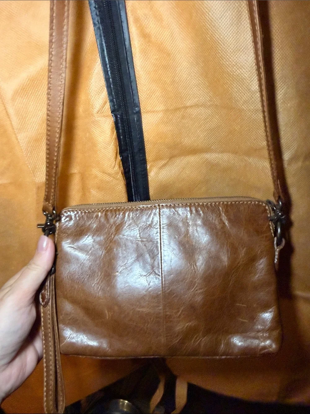 N/A compact leather